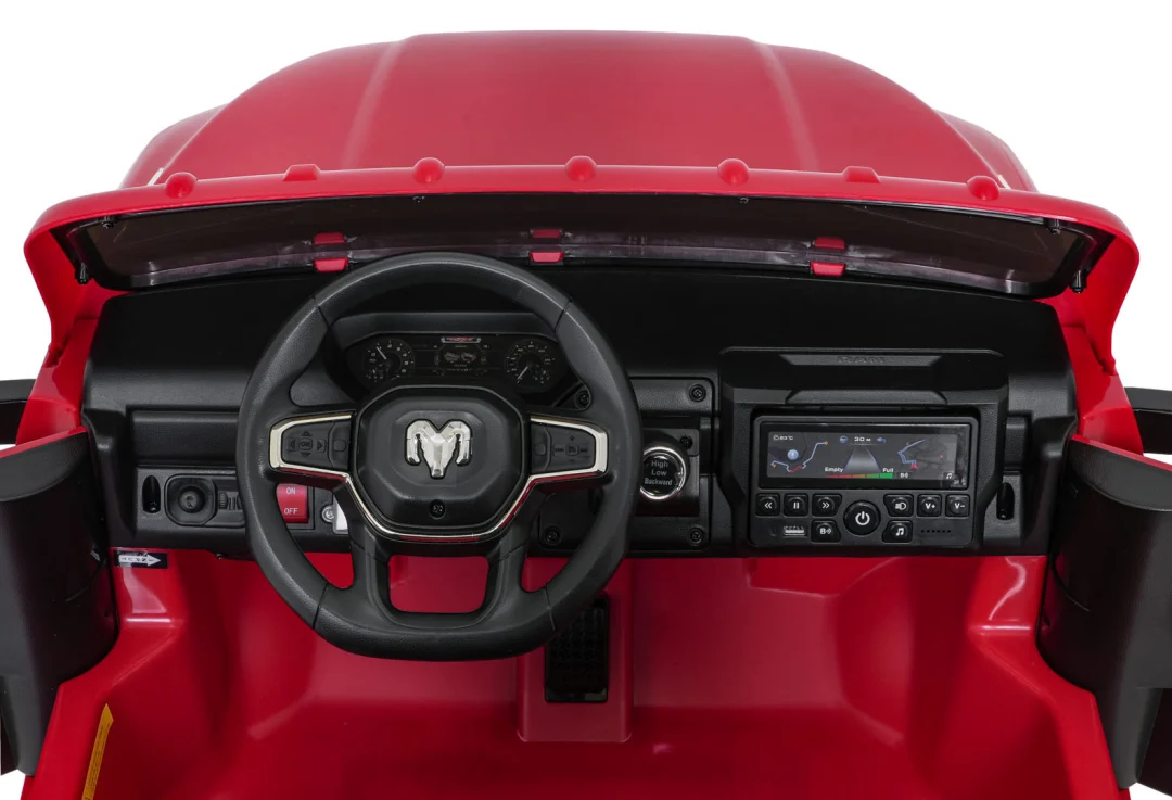 RAM 3500 Crveno vozilo_13