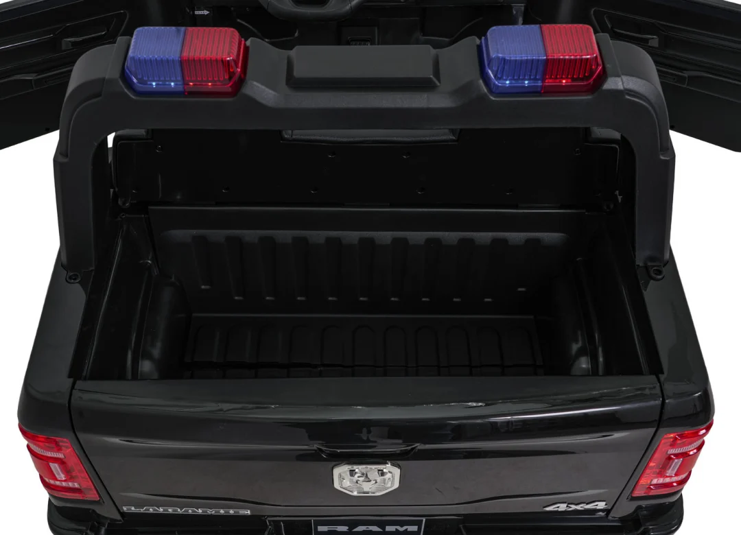 RAM 3500 Policijsko crno vozilo_23