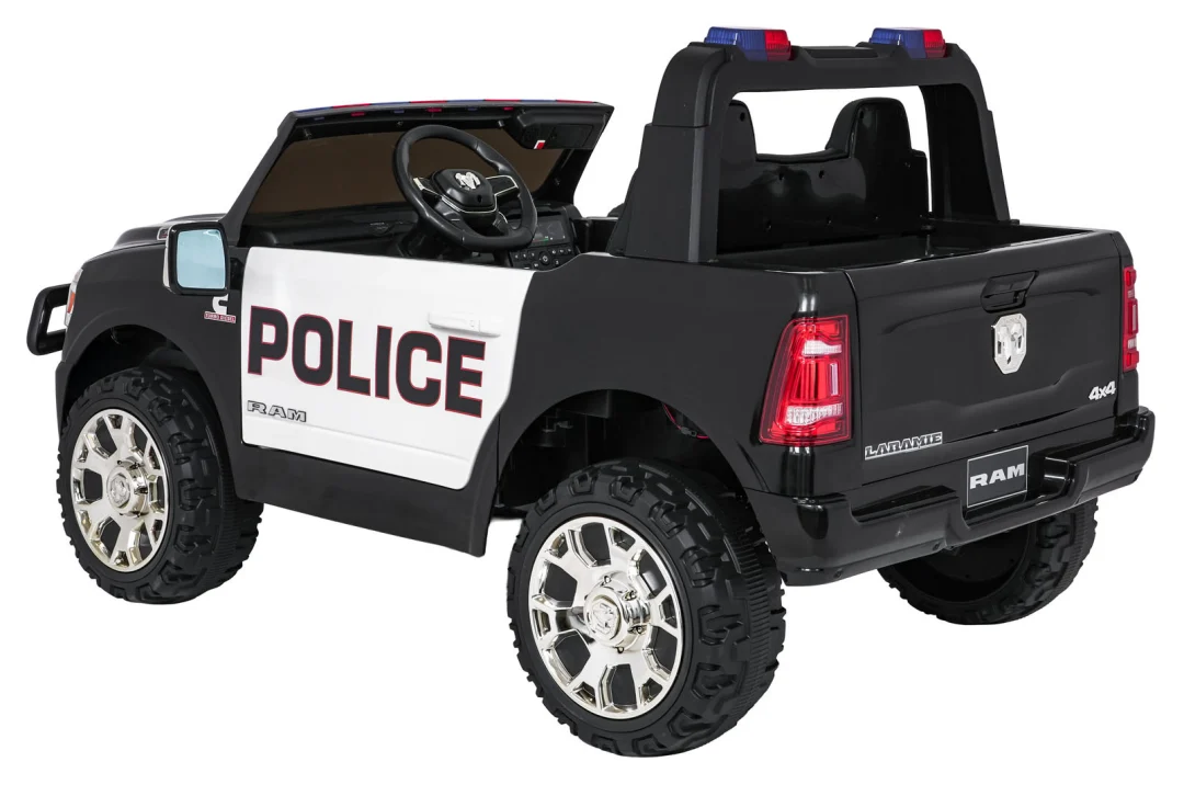 RAM 3500 Policijsko crno vozilo_8