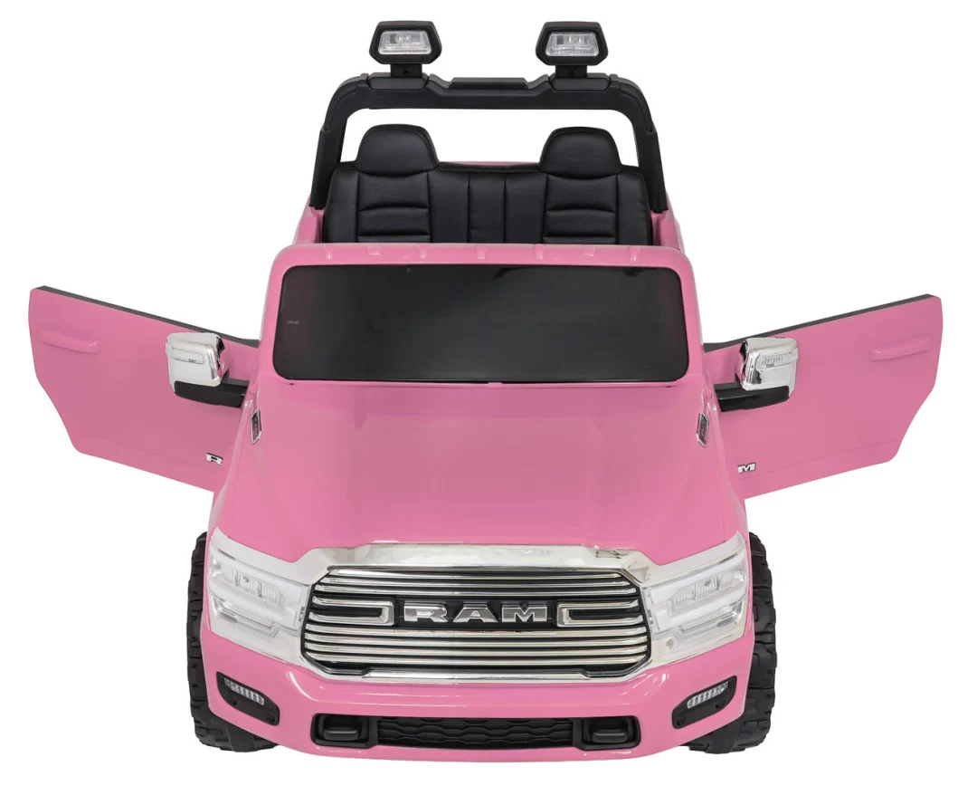 RAM 3500 ružičasto vozilo_21