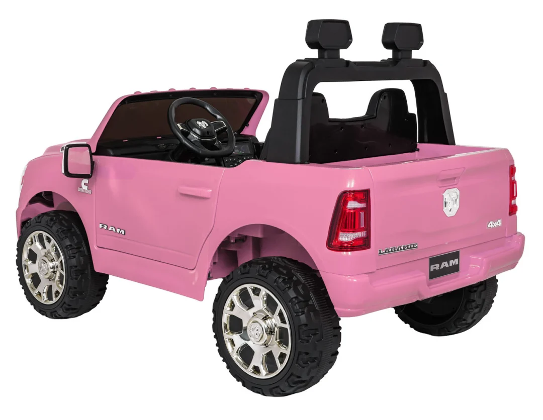 RAM 3500 ružičasto vozilo_6