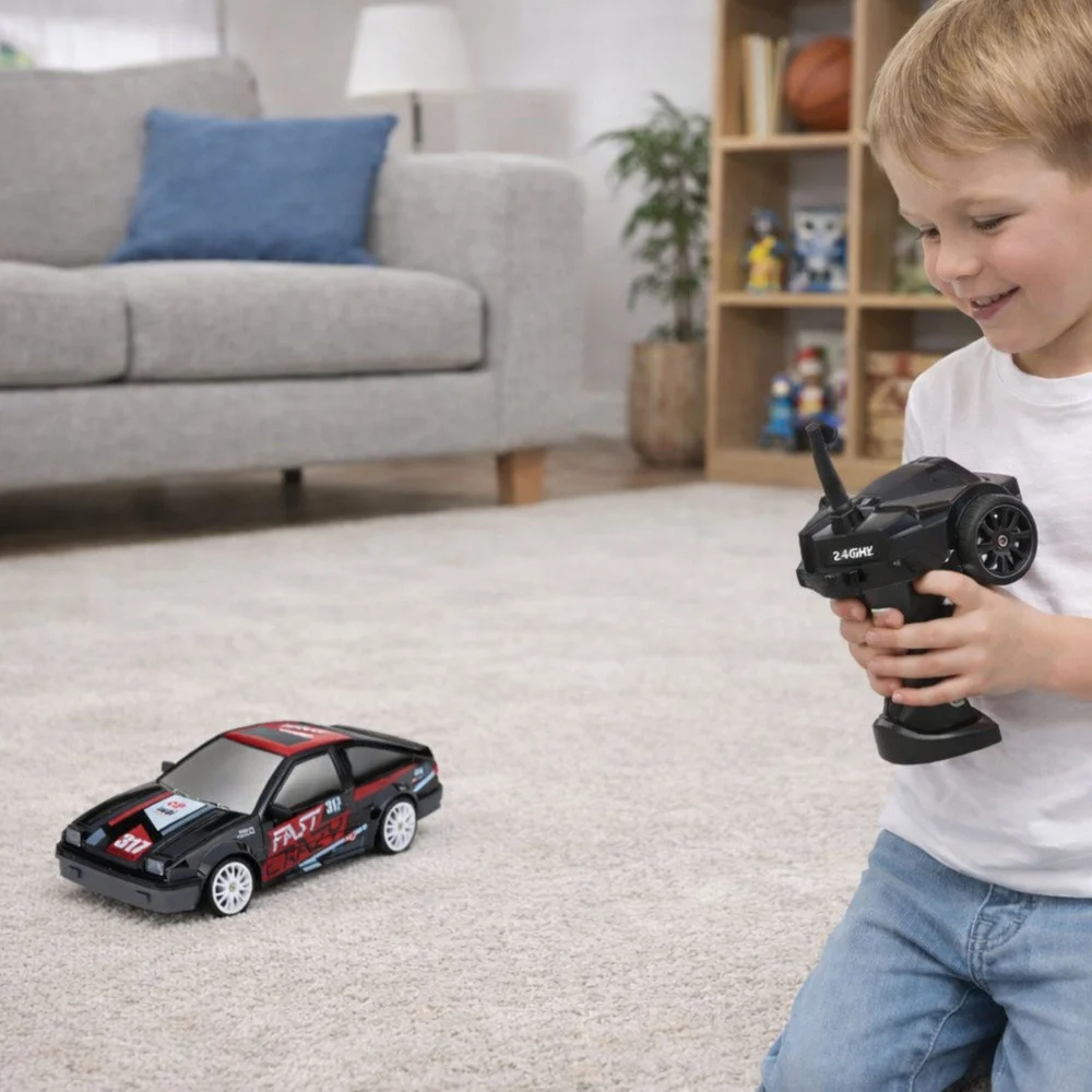 RC Coupe Drift Car na daljinsko upravljanje s izmjenjivim kotačima Crni 1:24_6