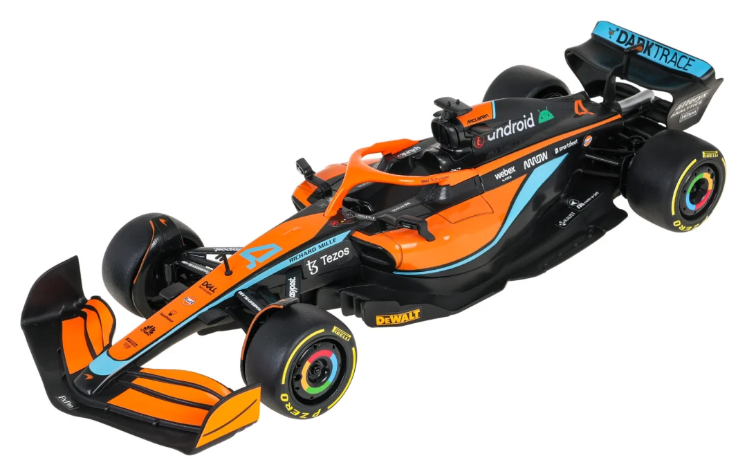 R/C auto 1:18 McLaren F1 MCL36 narančasti RASTAR_13