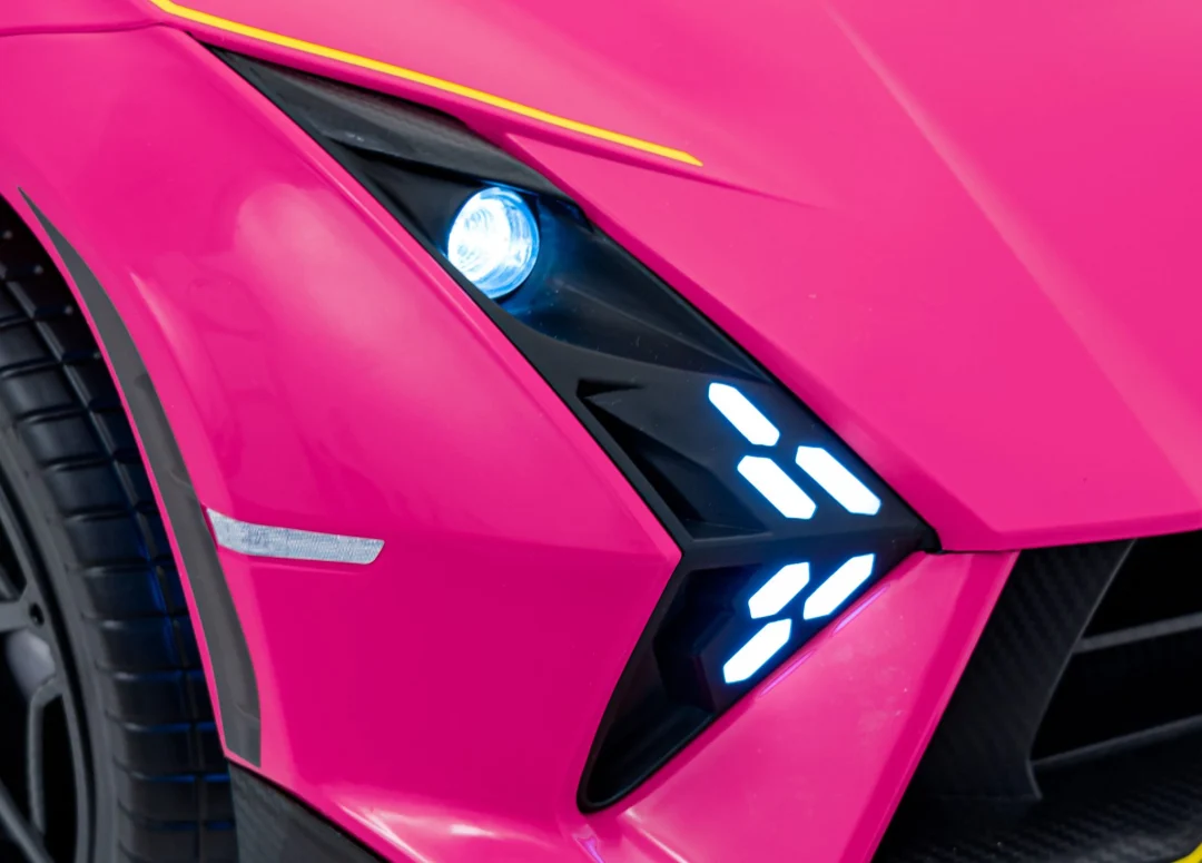 Ružičasto vozilo Lamborghini Invencible_28