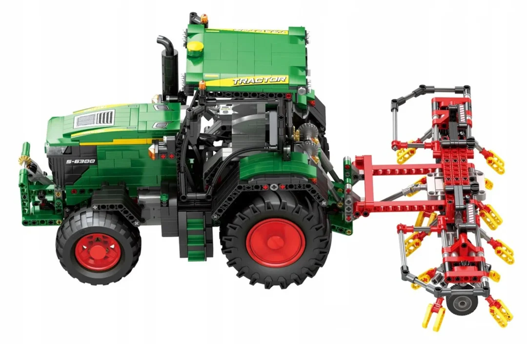 Set kockica traktor zeleni RC + pribor 1664 dijela 14+_4