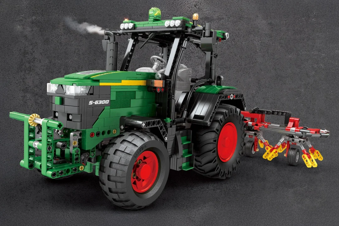 Set kockica traktor zeleni RC + pribor 1664 dijela 14+_7