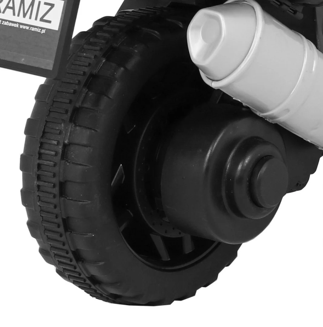 Sjena motornog vozila bijela motor na akumulator_12