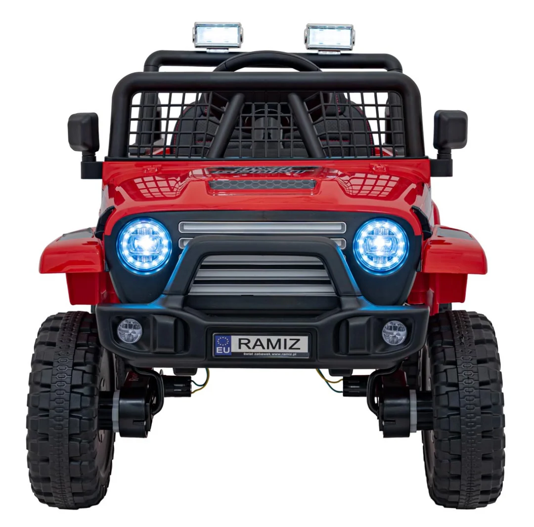 TERENSKO 4x4 SPORTSKO crveno vozilo_4