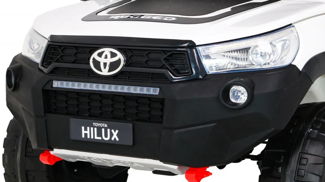 Toyota Hilux bijelo vozilo_14
