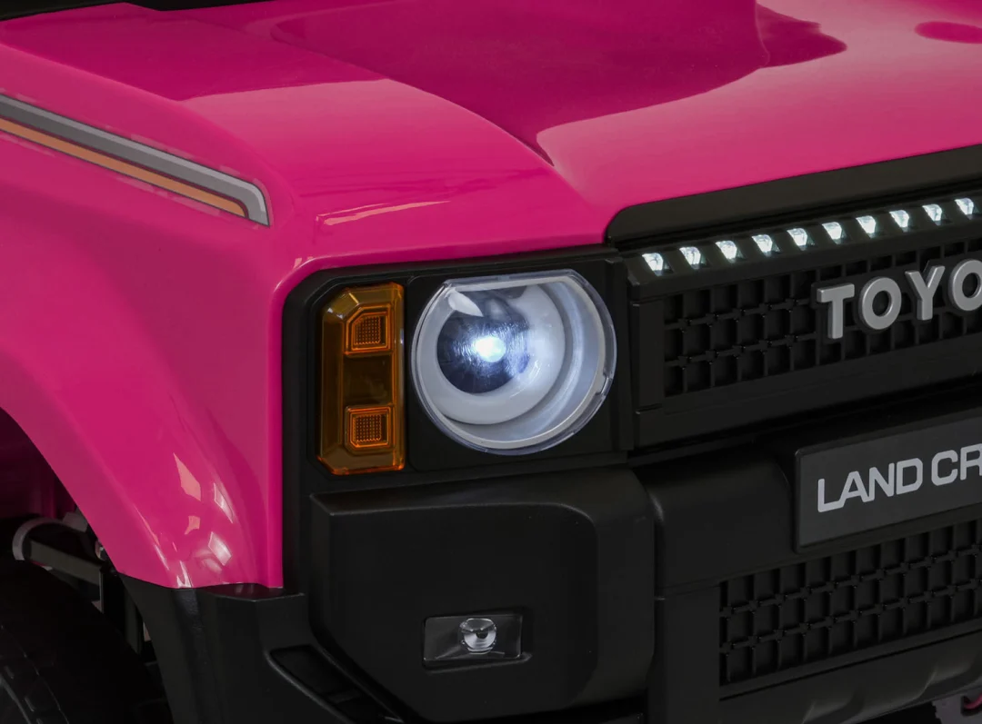 Toyota Land Cruiser PRADO ružičasto vozilo_16