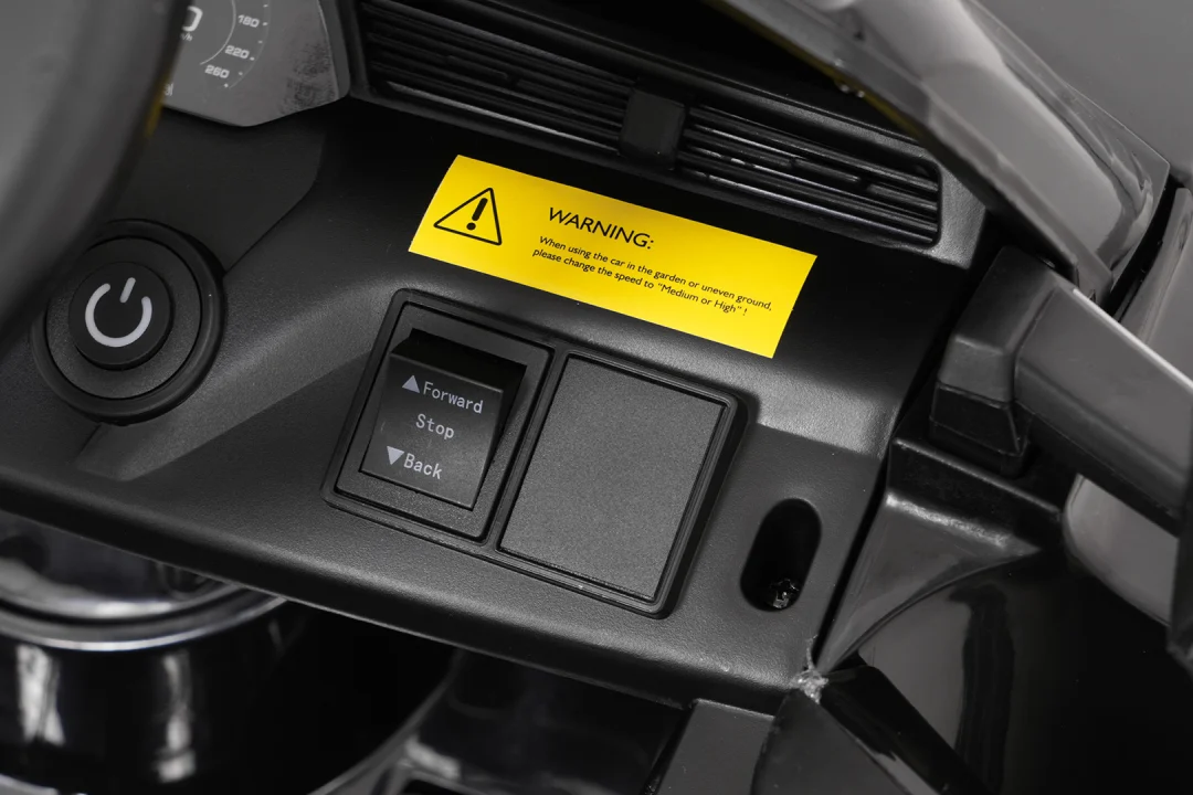 Vozilo Audi SQ8 crni + 2,4 GHz daljinski_19