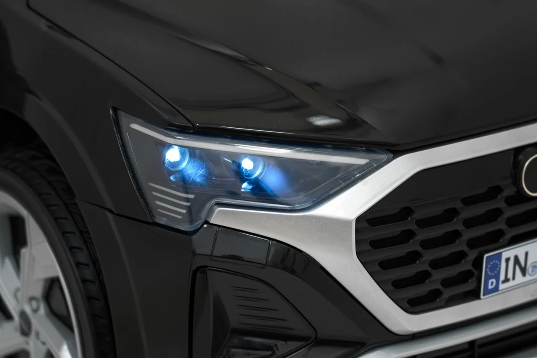 Vozilo Audi SQ8 crni + 2,4 GHz daljinski_23