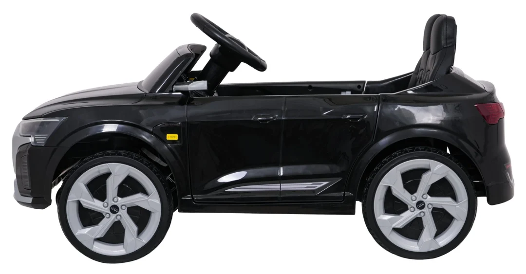 Vozilo Audi SQ8 crni + 2,4 GHz daljinski_4