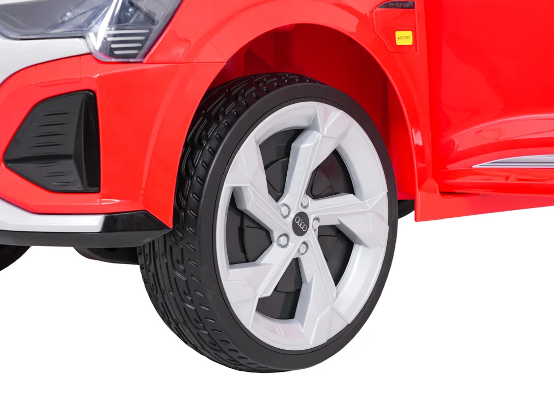 Vozilo Audi SQ8 crveni + 2,4 GHz daljinski_24