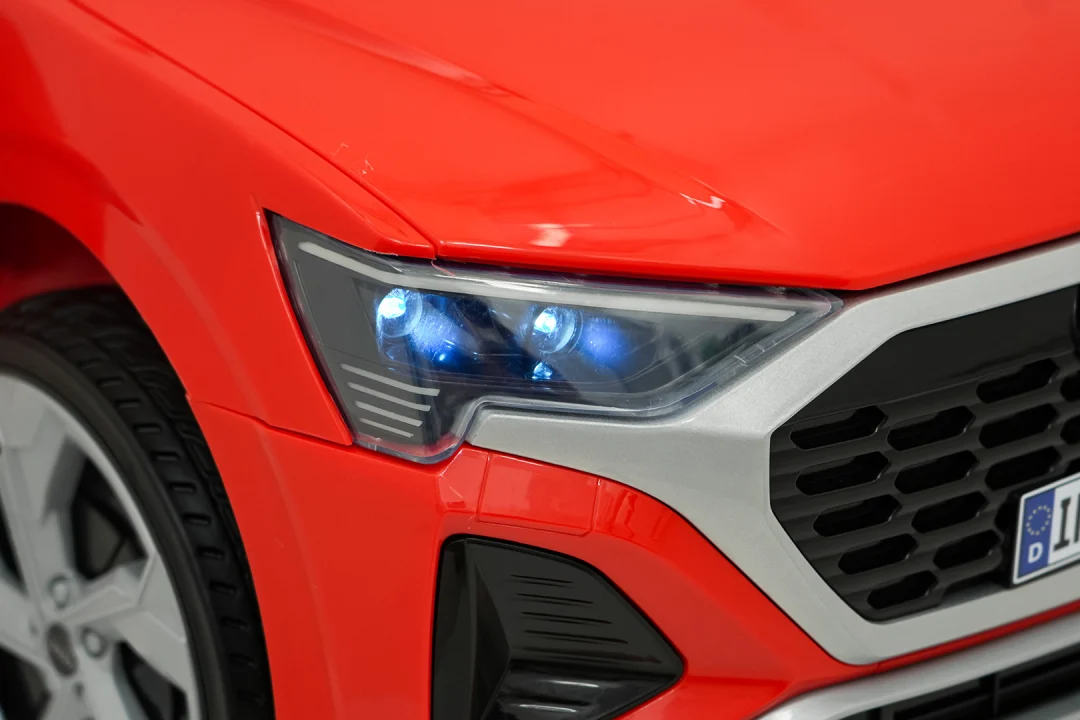 Vozilo Audi SQ8 crveni + 2,4 GHz daljinski_25