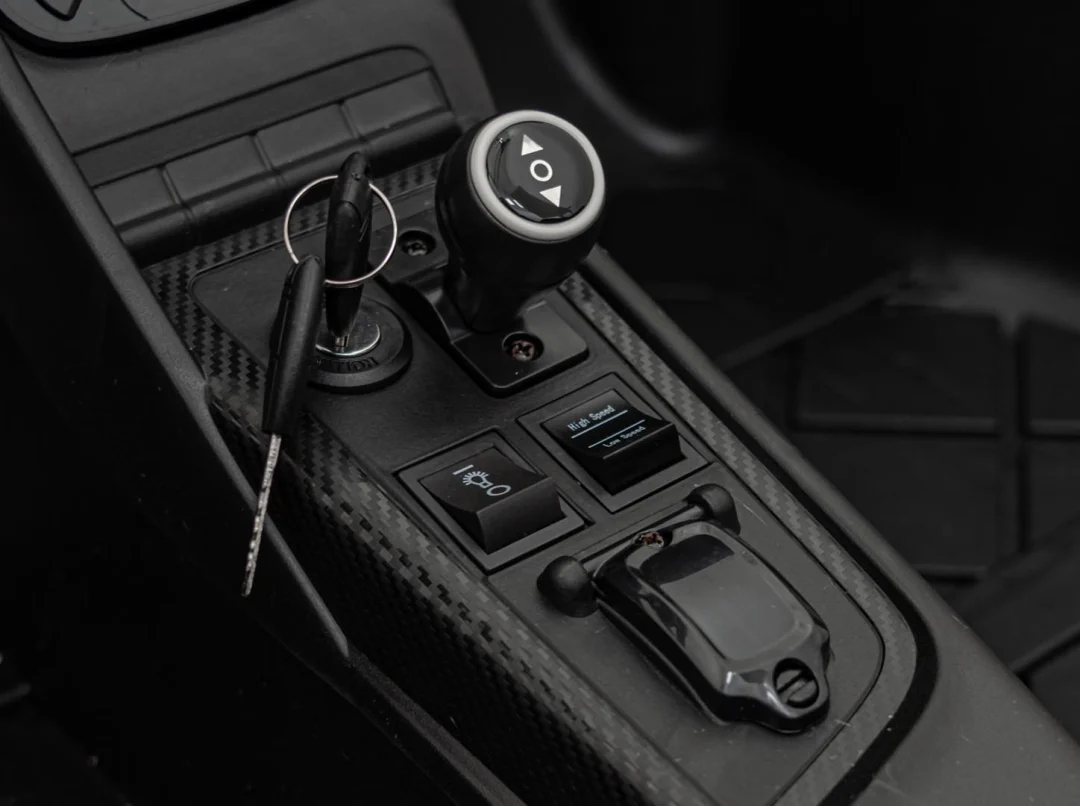 Vozilo Audi Spyder R8 LIFT STRONG sivo_34
