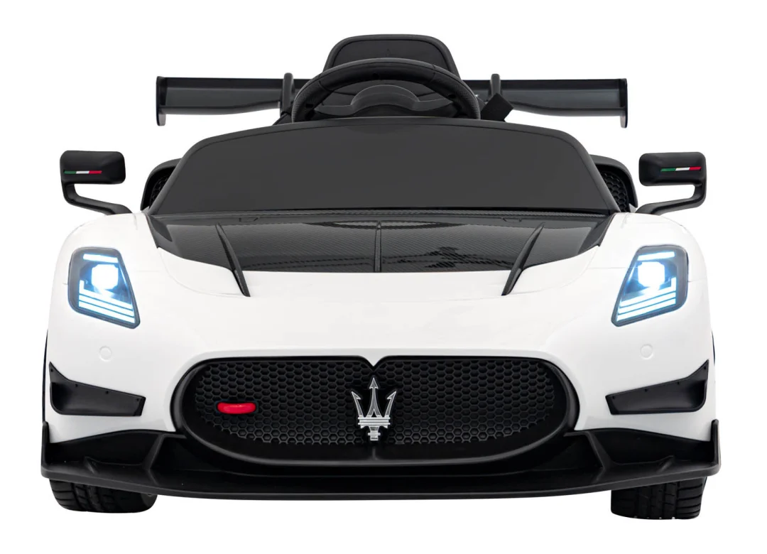 Vozilo Maserati MC20 GT2 bijela_4