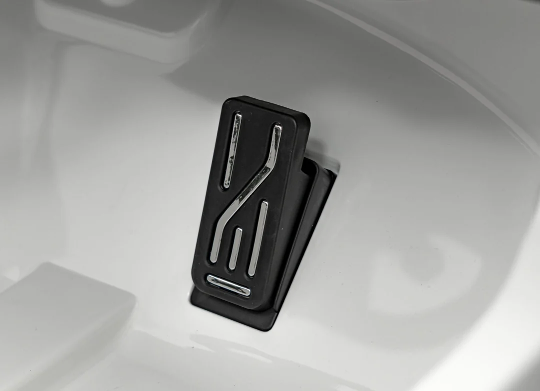 Vozilo Mercedes Benz AMG SL63 Bijela_14