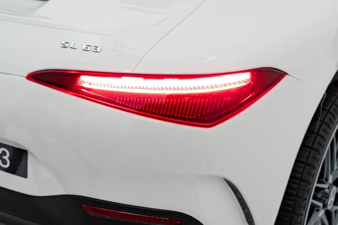 Vozilo Mercedes Benz AMG SL63 Bijela_15