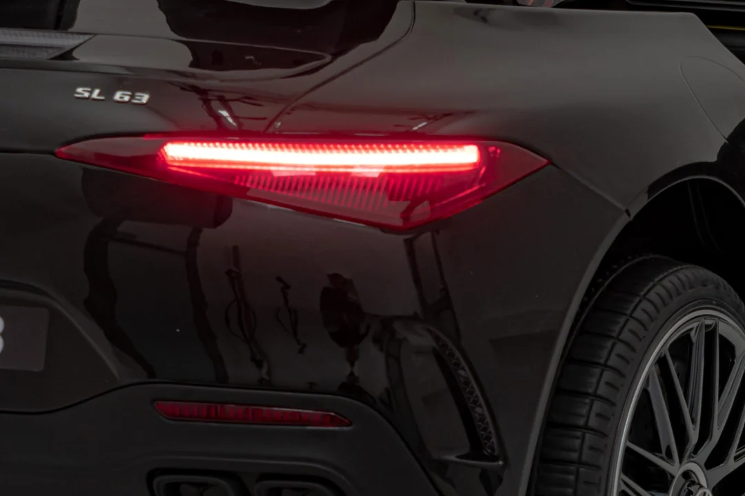 Vozilo Mercedes Benz AMG SL63 Crno_15