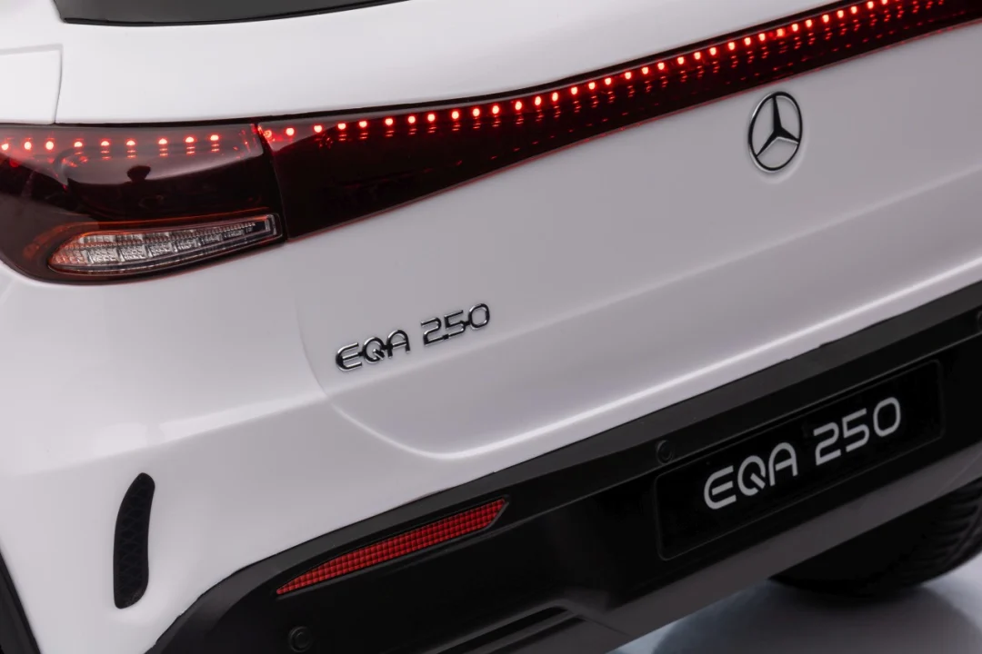 Vozilo Mercedes Benz EQA 250 Bijela_73