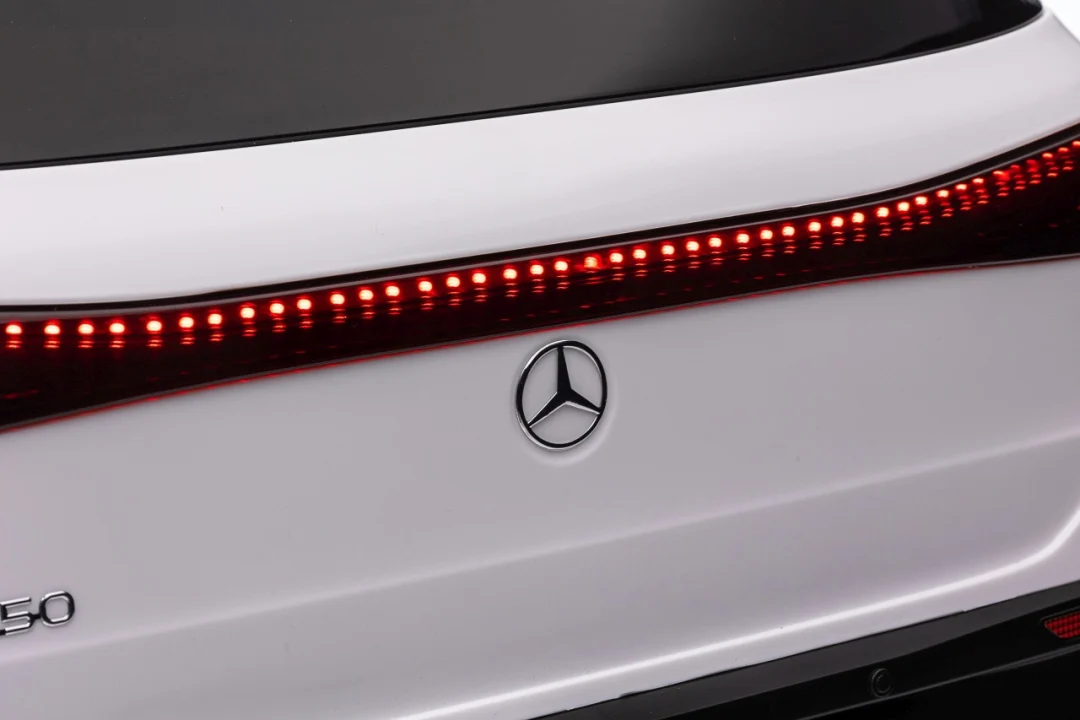 Vozilo Mercedes Benz EQA 250 Bijela_74