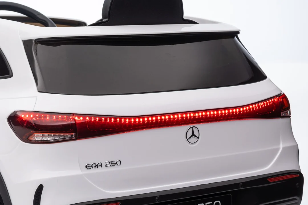 Vozilo Mercedes Benz EQA 250 Bijela_78