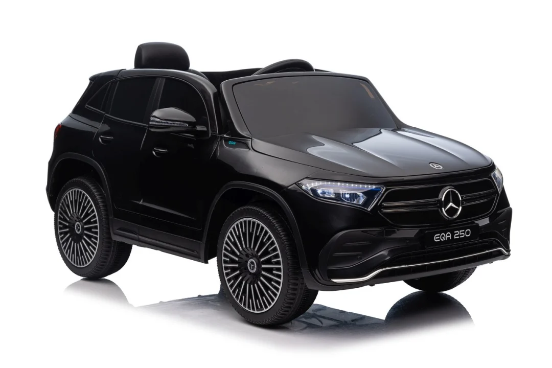 Vozilo Mercedes Benz EQA 250 Crno_17