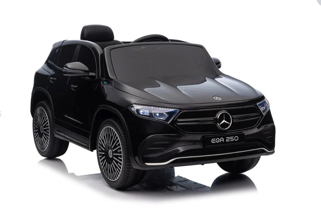 Vozilo Mercedes Benz EQA 250 Crno_19