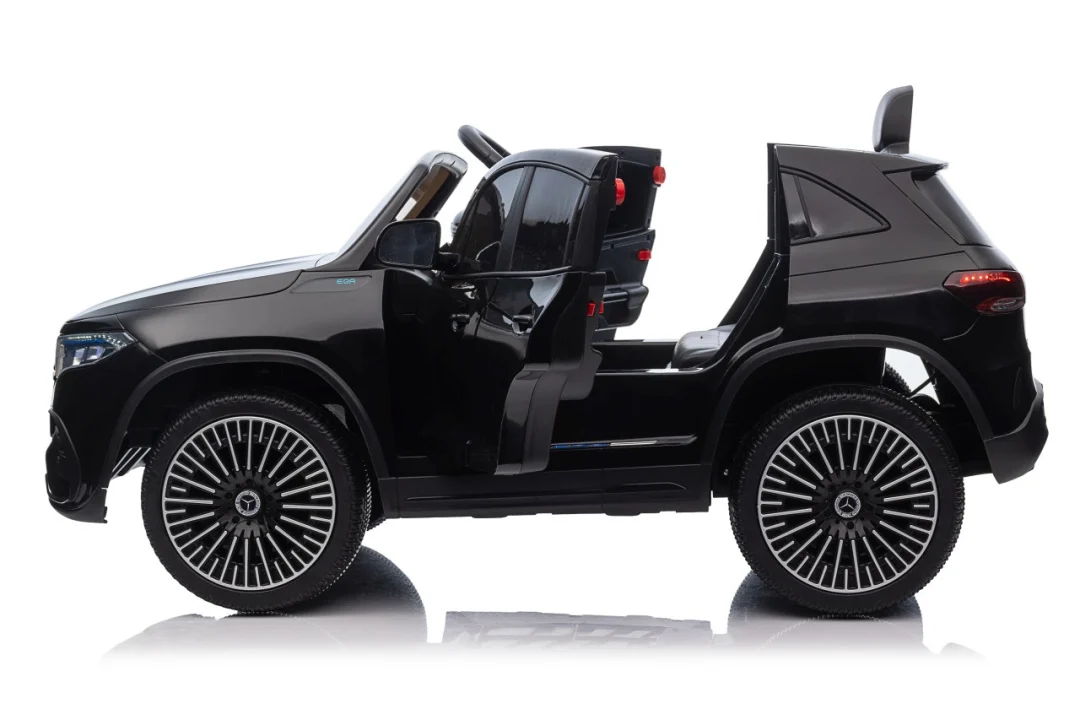 Vozilo Mercedes Benz EQA 250 Crno_27