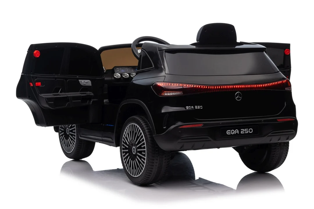 Vozilo Mercedes Benz EQA 250 Crno_29