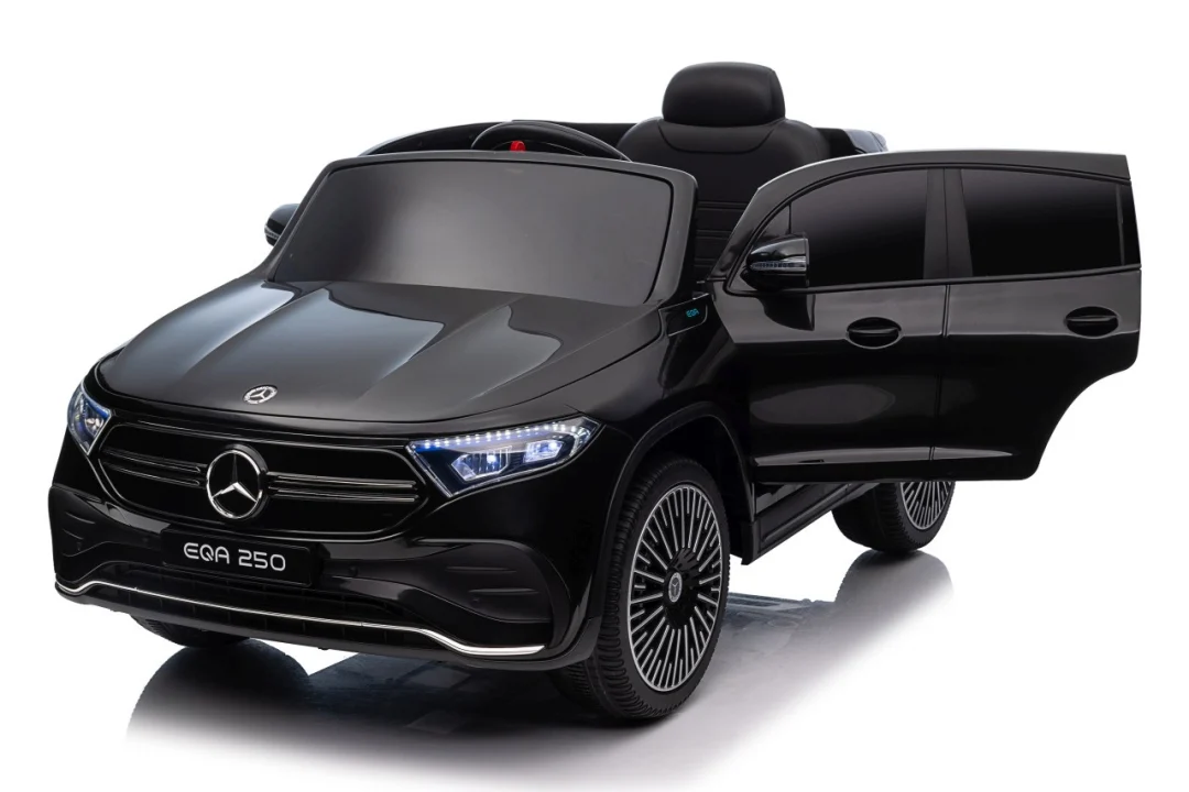 Vozilo Mercedes Benz EQA 250 Crno_43