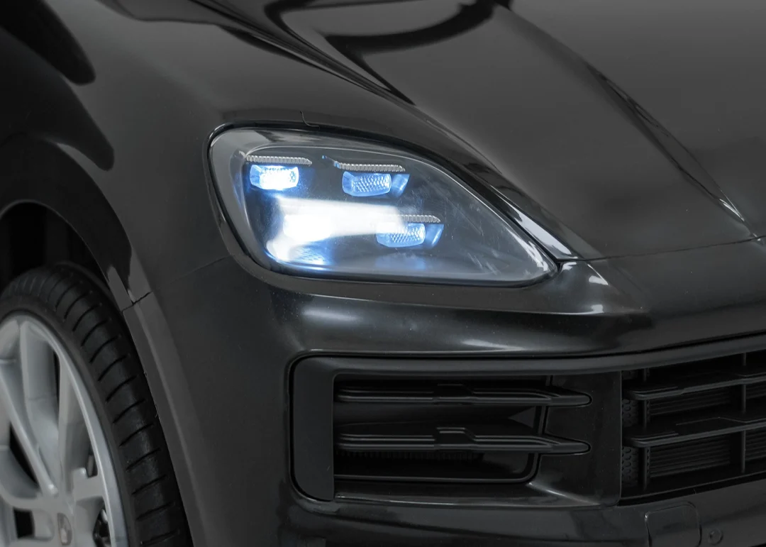 Vozilo Porsche Cayenne crna_25