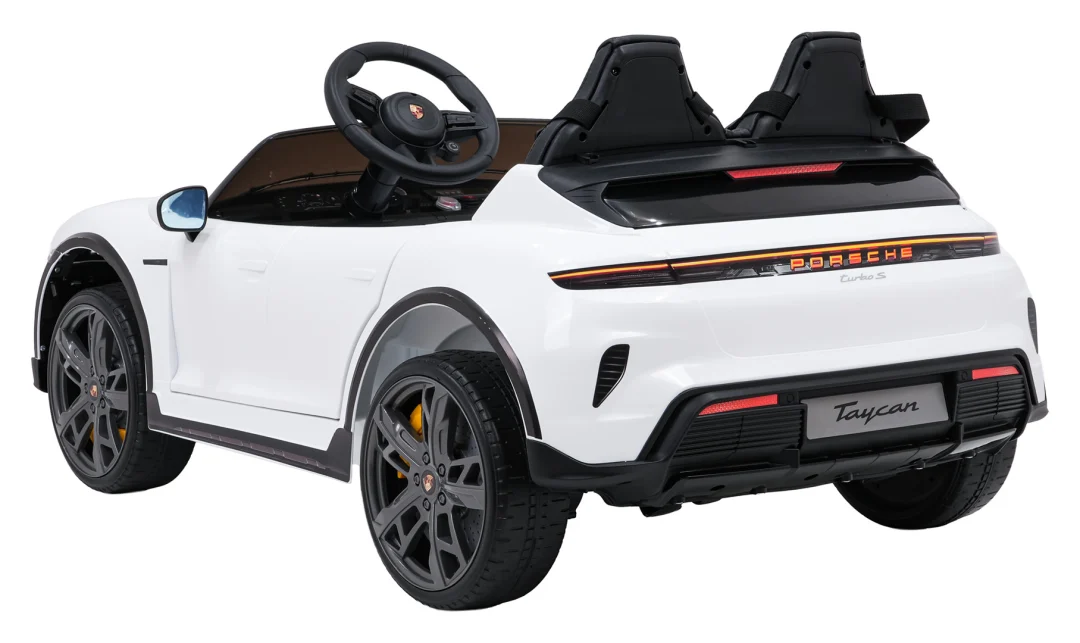 Vozilo Porsche Taycan Turbo S bijela boja_7