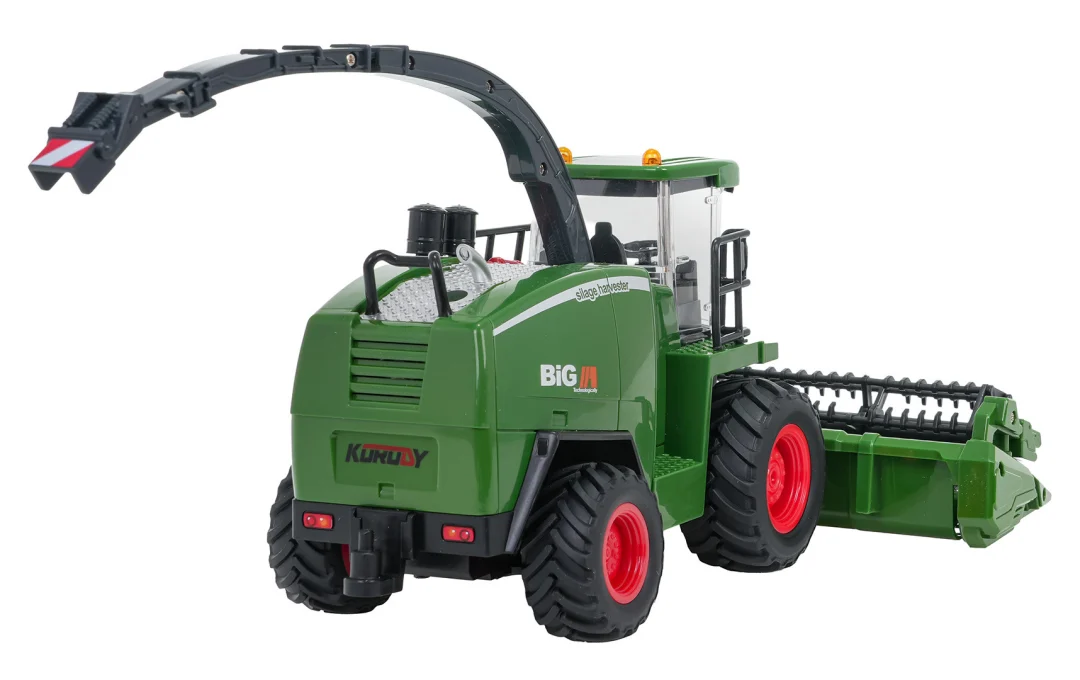 Zeleni R/C kombajn_6