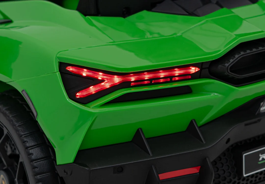 Zeleno vozilo Lamborghini Revuelto_22
