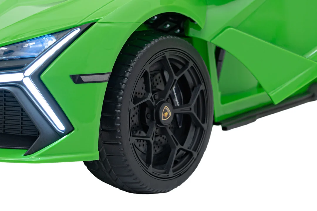 Zeleno vozilo Lamborghini Revuelto_23