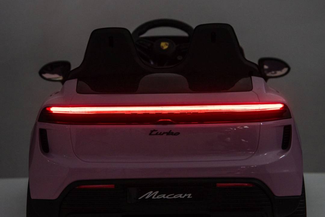 Dječji auto na akumulator Porsche Macan roza_21