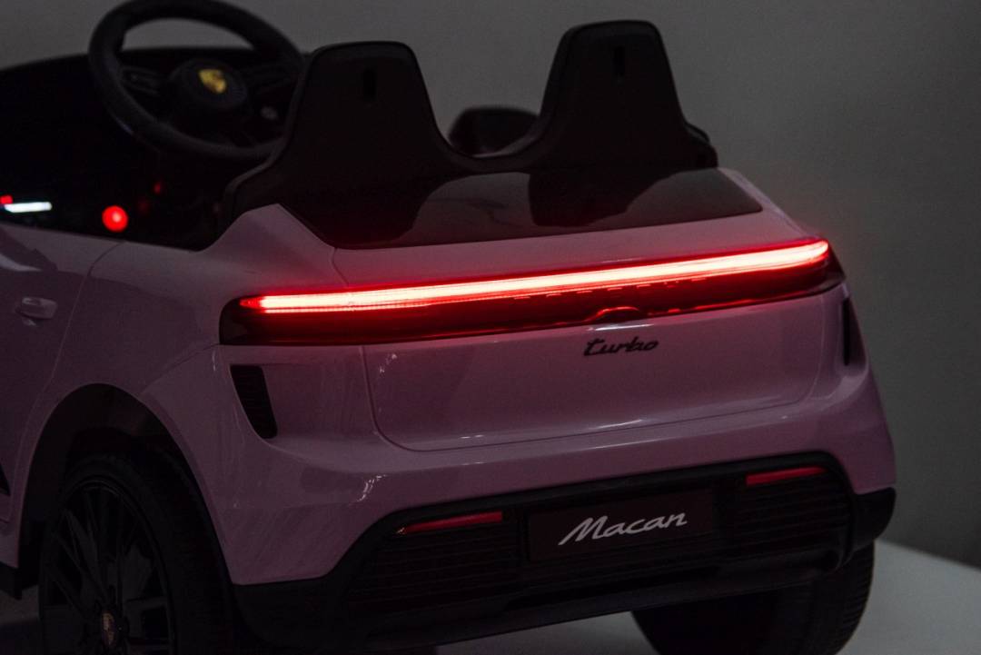 Dječji auto na akumulator Porsche Macan roza_23