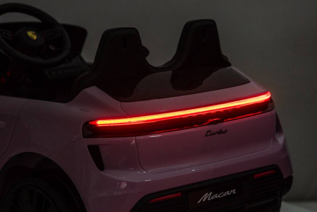 Dječji auto na akumulator Porsche Macan roza_45
