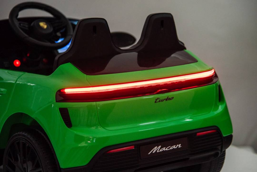 Električni auto za djecu Porsche Macan zeleni_43