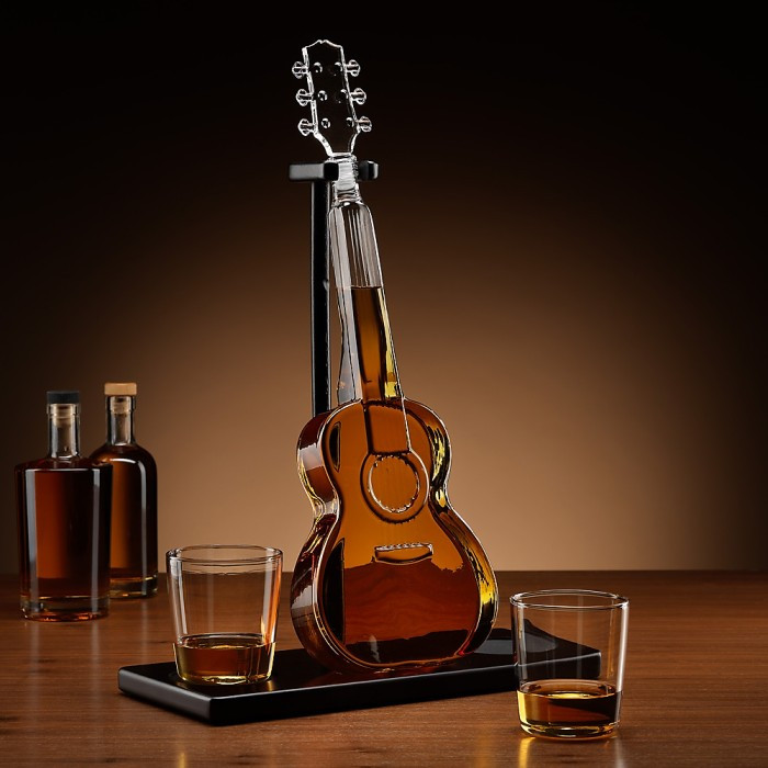 Karafa gitara Whisky poklon komplet_1