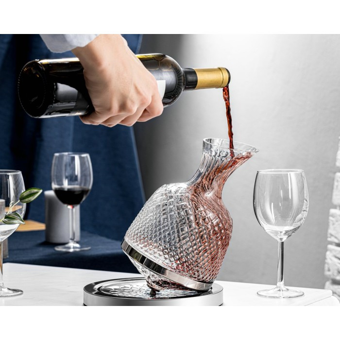 Plešuća kristalna karafa za vina_7