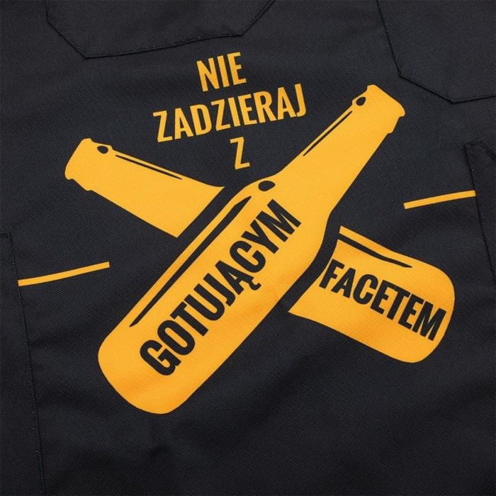 Pregača za kuhajući muškarca_4